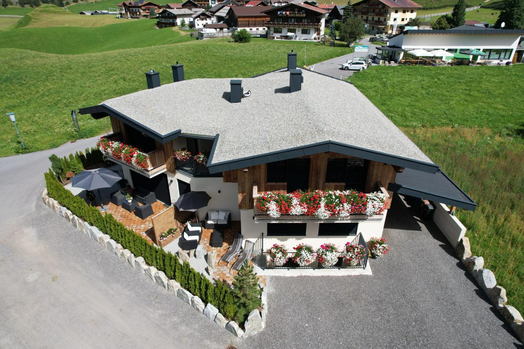 Alp Apart Niederthai Umhausen Exterior foto